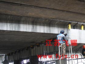 沪宁高速桥梁维修现场图